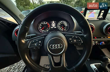 Седан Audi A3 2016 в 