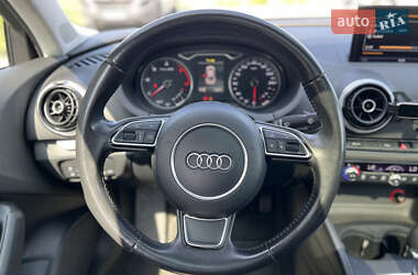 Седан Audi A3 2015 в 