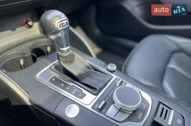 Седан Audi A3 2015 в 