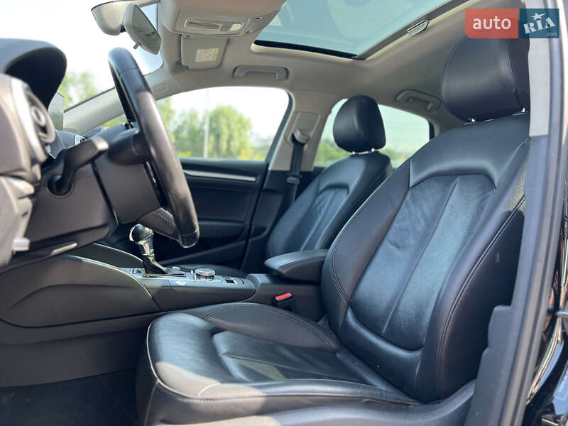 Седан Audi A3 2015 в Киеве