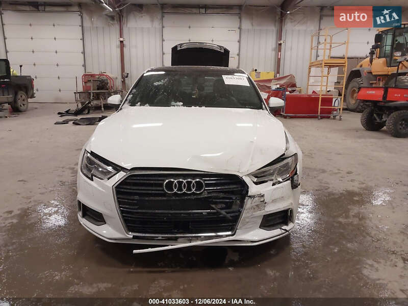 Седан Audi A3 2019 в 