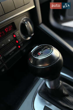 Хэтчбек Audi A3 2011 в 