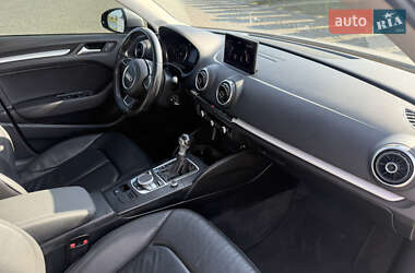 Седан Audi A3 2014 в 
