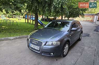 Хэтчбек Audi A3 2005 в 