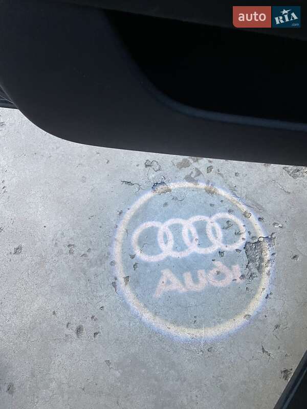 Хэтчбек Audi A3 2011 в Александрие