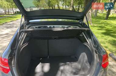 Хэтчбек Audi A3 2011 в 