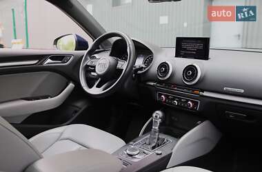 Седан Audi A3 2017 в 