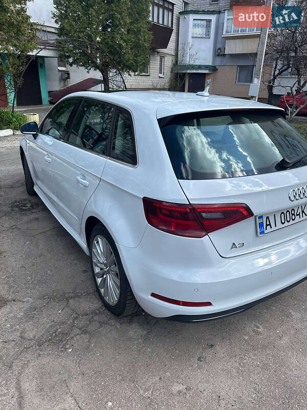 Хэтчбек Audi A3 2015 в Немишаево фото 6 Хэтчбек Audi A3 2015 в Немишаево