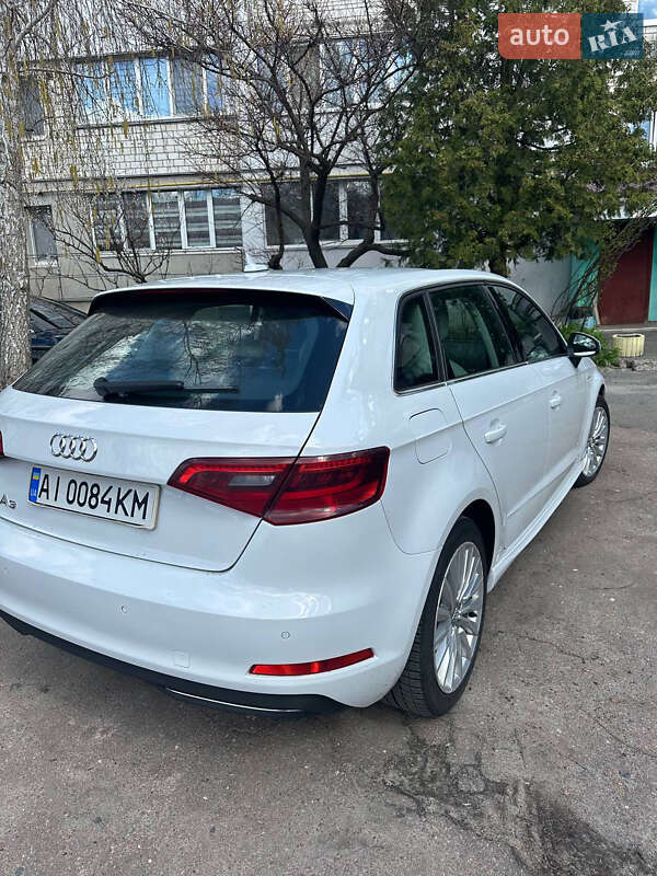Хэтчбек Audi A3 2015 в Немишаево фото 9 Хэтчбек Audi A3 2015 в Немишаево