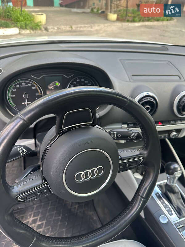 Хэтчбек Audi A3 2015 в Немишаево фото 4 Хэтчбек Audi A3 2015 в Немишаево