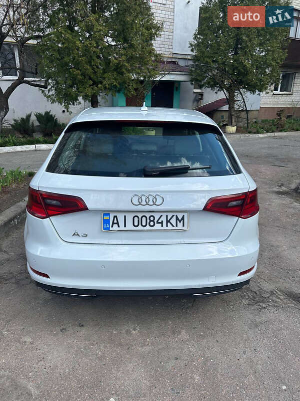 Хэтчбек Audi A3 2015 в Немишаево фото 12 Хэтчбек Audi A3 2015 в Немишаево