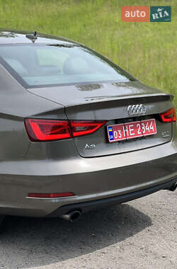 Седан Audi A3 2015 в 