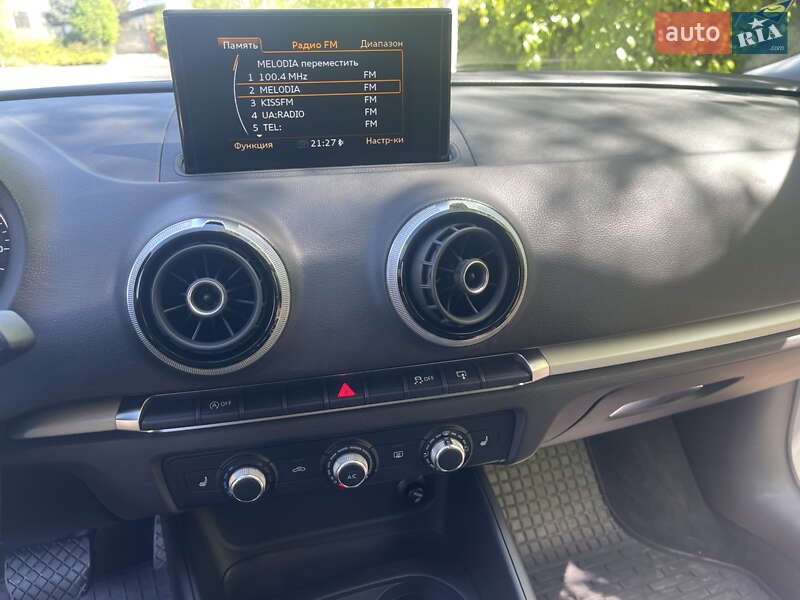 Хэтчбек Audi A3 2015 в Одессе