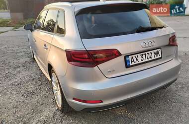 Хэтчбек Audi A3 2015 в 