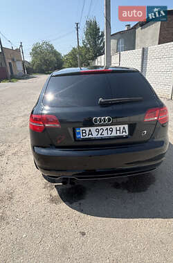 Хэтчбек Audi A3 2008 в 
