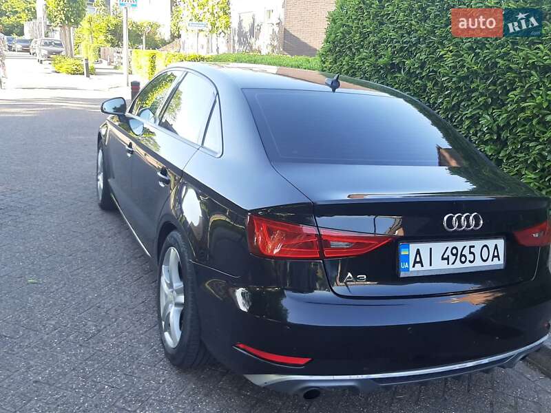 Седан Audi A3 2015 в Днепре