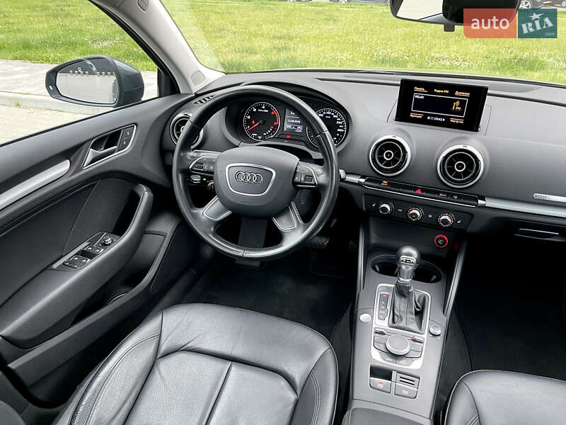 Седан Audi A3 2016 в Киеве фото 3 Седан Audi A3 2016 в Киеве