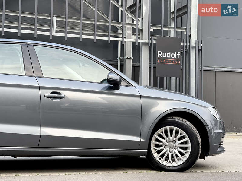 Седан Audi A3 2016 в Киеве фото 9 Седан Audi A3 2016 в Киеве