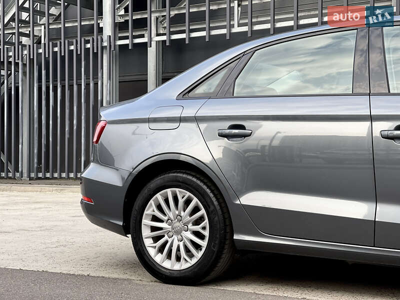 Седан Audi A3 2016 в Киеве фото 10 Седан Audi A3 2016 в Киеве