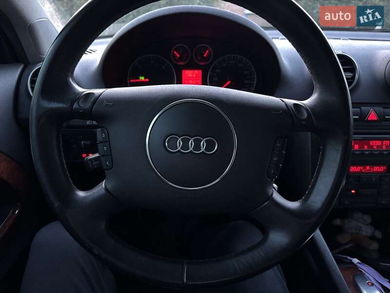Хетчбек Audi A3 2004 в Кропивницькому