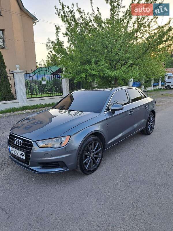 Седан Audi A3 2015 в 