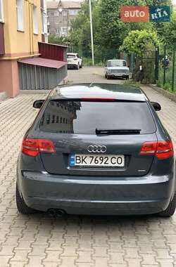 Хэтчбек Audi A3 2009 в 
