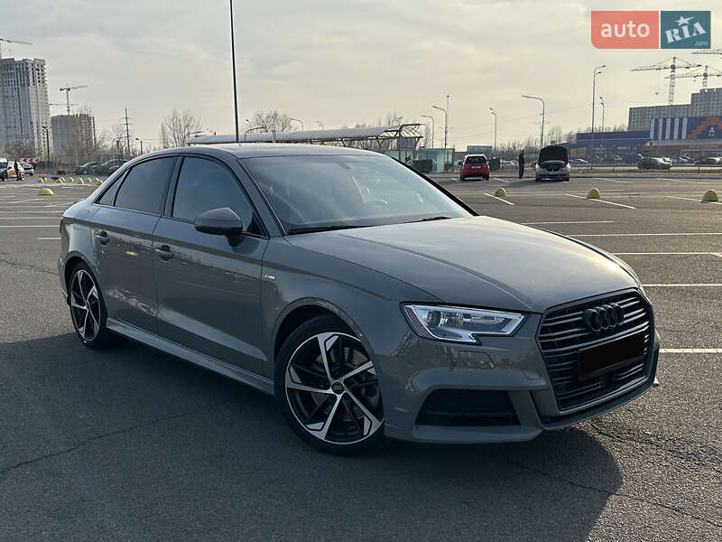 Седан Audi A3 2020 в Киеве
