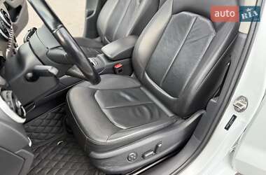 Седан Audi A3 2016 в 