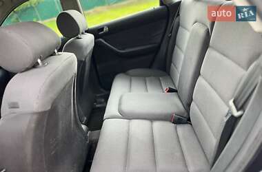 Хэтчбек Audi A3 2001 в 