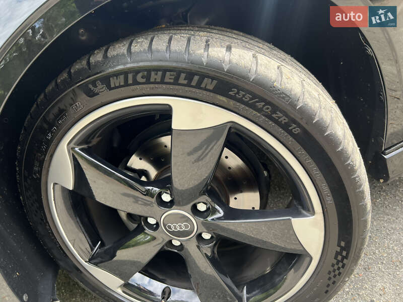 Седан Audi A3 2015 в Бучі