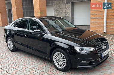Седан Audi A3 2016 в 
