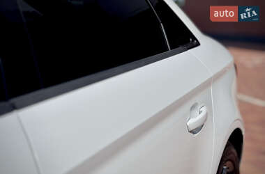 Седан Audi A3 2015 в 