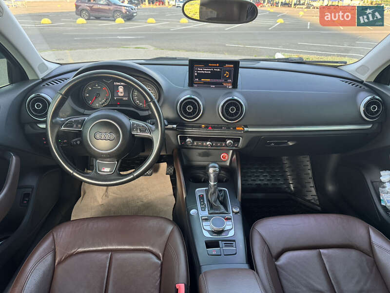 Седан Audi A3 2014 в Киеве