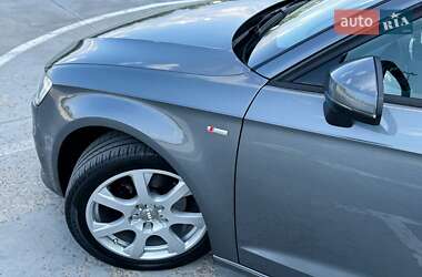 Хэтчбек Audi A3 2016 в 
