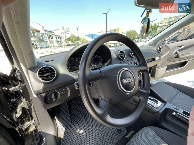 Хэтчбек Audi A3 2003 в Ужгороде