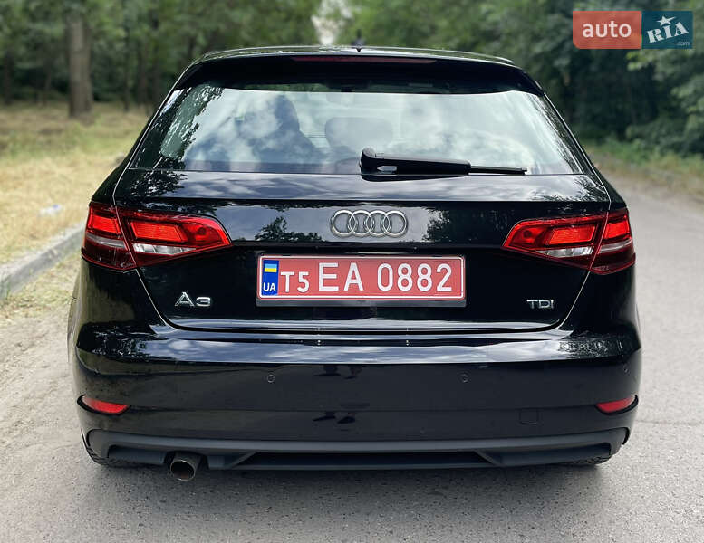 Хэтчбек Audi A3 2017 в Черкассах