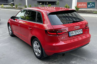 Хэтчбек Audi A3 2016 в 