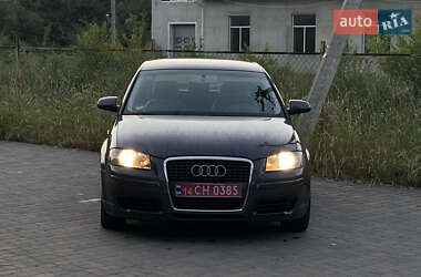 Хэтчбек Audi A3 2005 в 