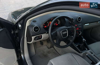 Хэтчбек Audi A3 2005 в 