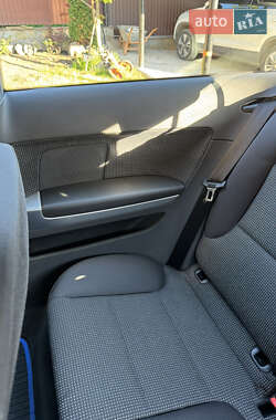 Хэтчбек Audi A3 2006 в 