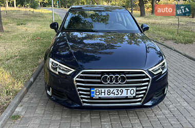 Седан Audi A3 2019 в 