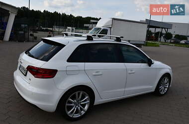 Хэтчбек Audi A3 2016 в 