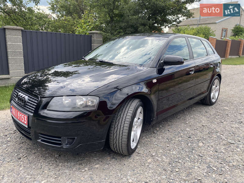 Хэтчбек Audi A3 2006 в 