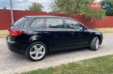 Хэтчбек Audi A3 2006 в 