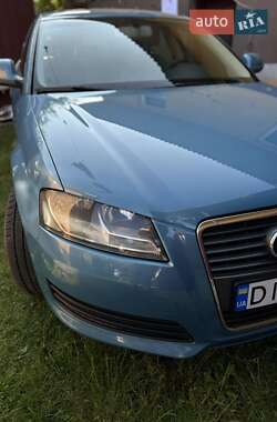 Хэтчбек Audi A3 2010 в 
