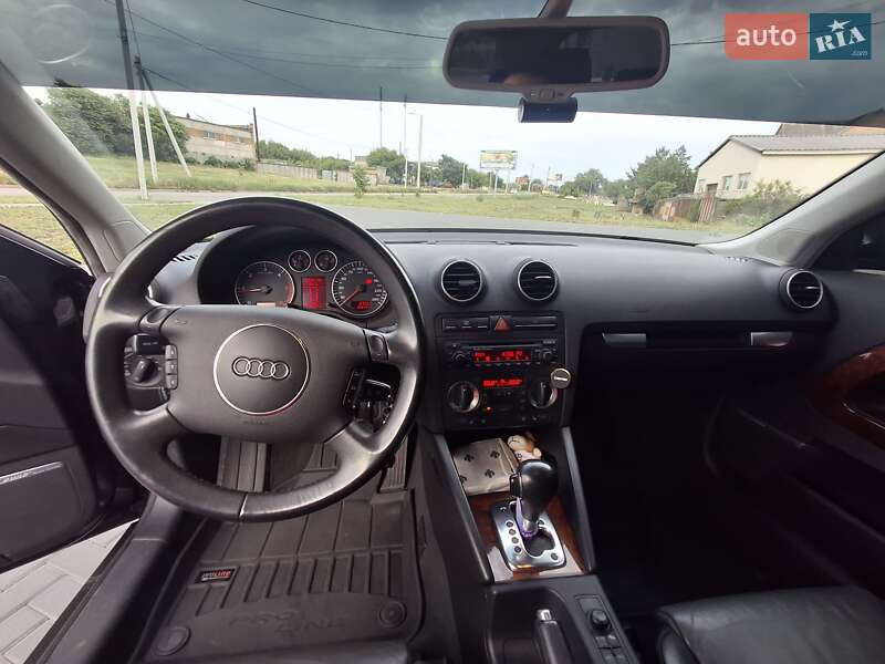 Хетчбек Audi A3 2004 в Кропивницькому