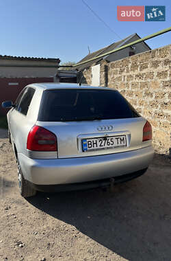 Хэтчбек Audi A3 1997 в 