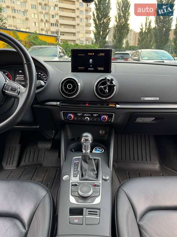 Седан Audi A3 2016 в Киеве фото 11 Седан Audi A3 2016 в Киеве