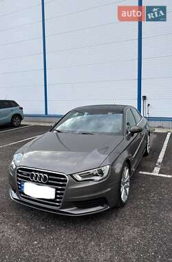 Седан Audi A3 2016 в 
