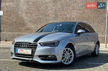 Хэтчбек Audi A3 2016 в Одессе